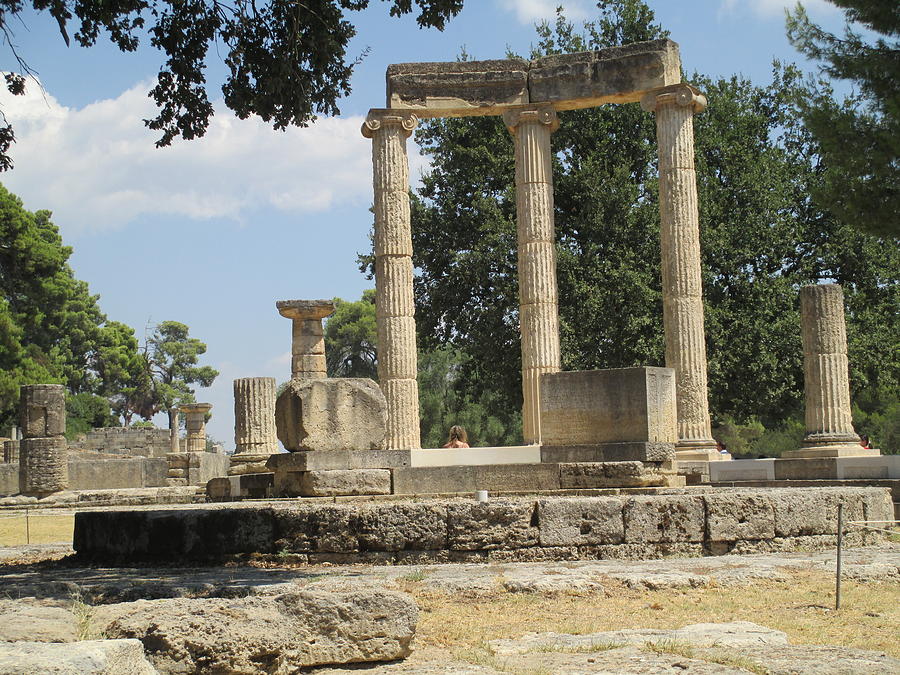 Комплекс олимпия. Священная роща Альтис в Олимпии. Олимпия Греция. Комплекс Олимпия Греция. Город Олимпия в древней Греции.